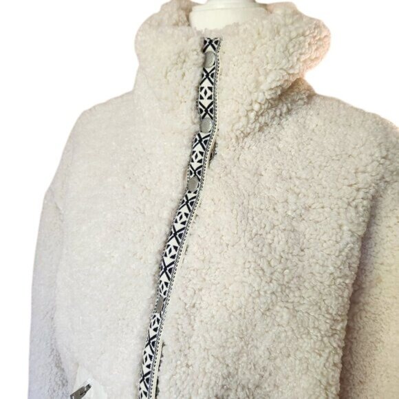 Women's Levi's Hana Sherpa Zip Front Jacket XS Ivory 'Almond Milk' Soft Comfy! - Picture 9 of 10
